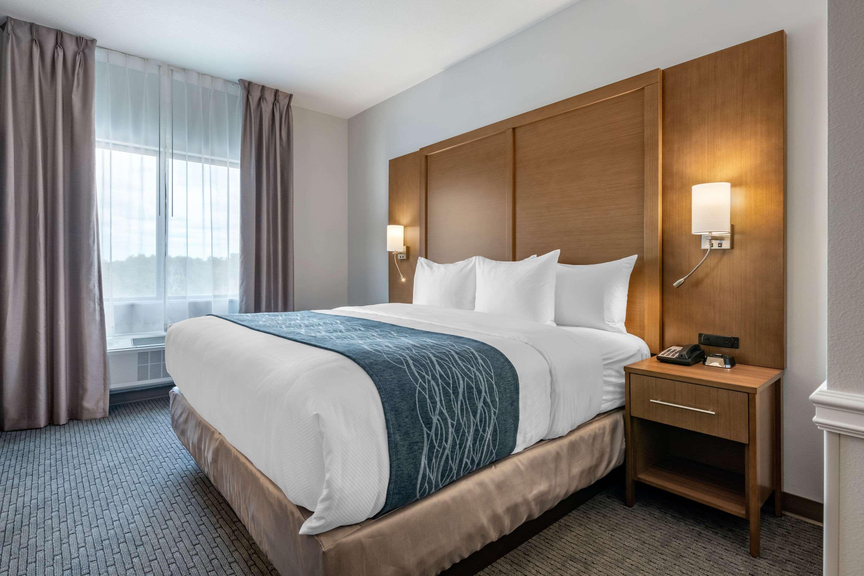 Comfort Suites Stuart-Hutchinson Island מראה חיצוני תמונה
