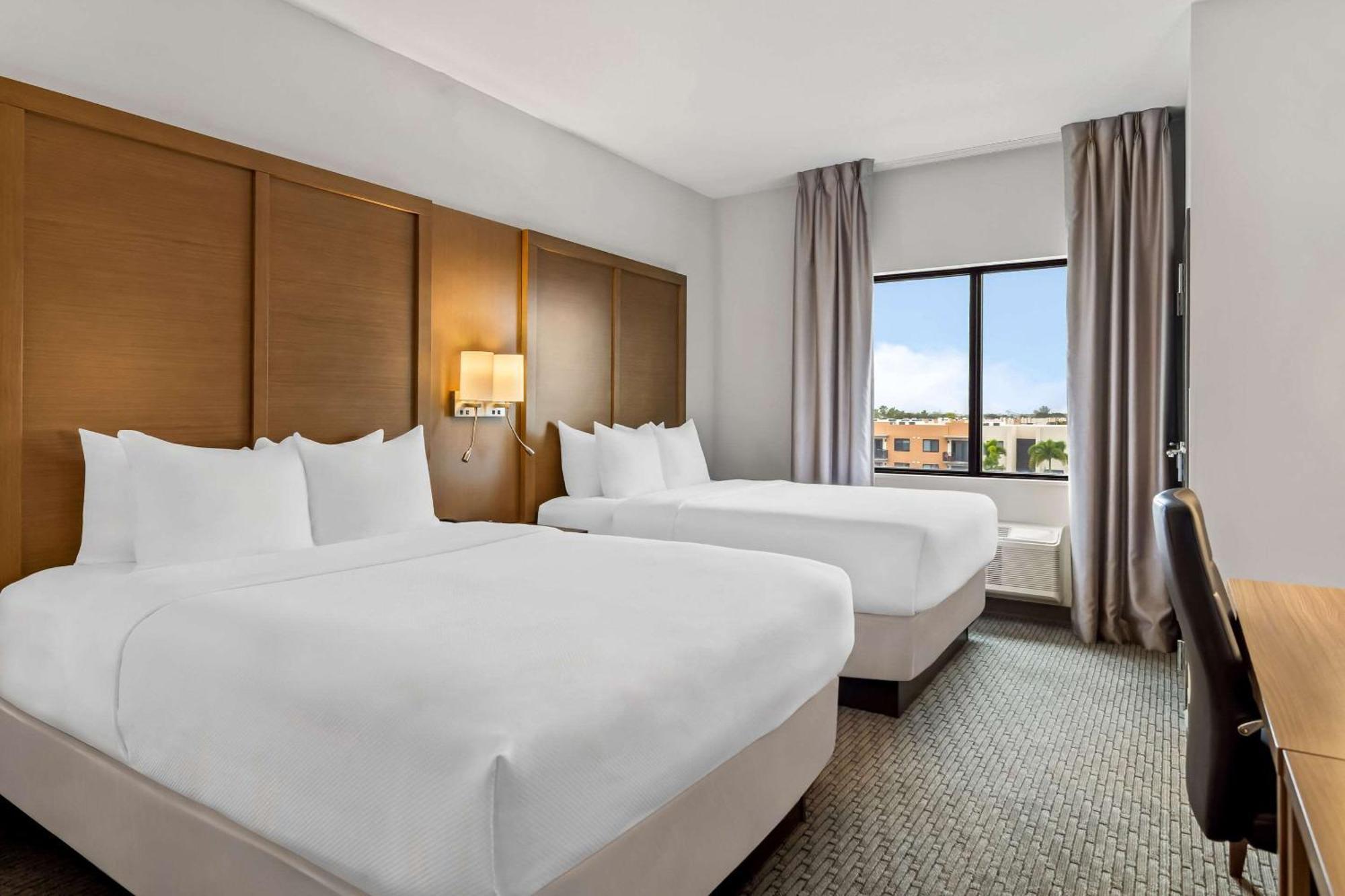 Comfort Suites Stuart-Hutchinson Island מראה חיצוני תמונה