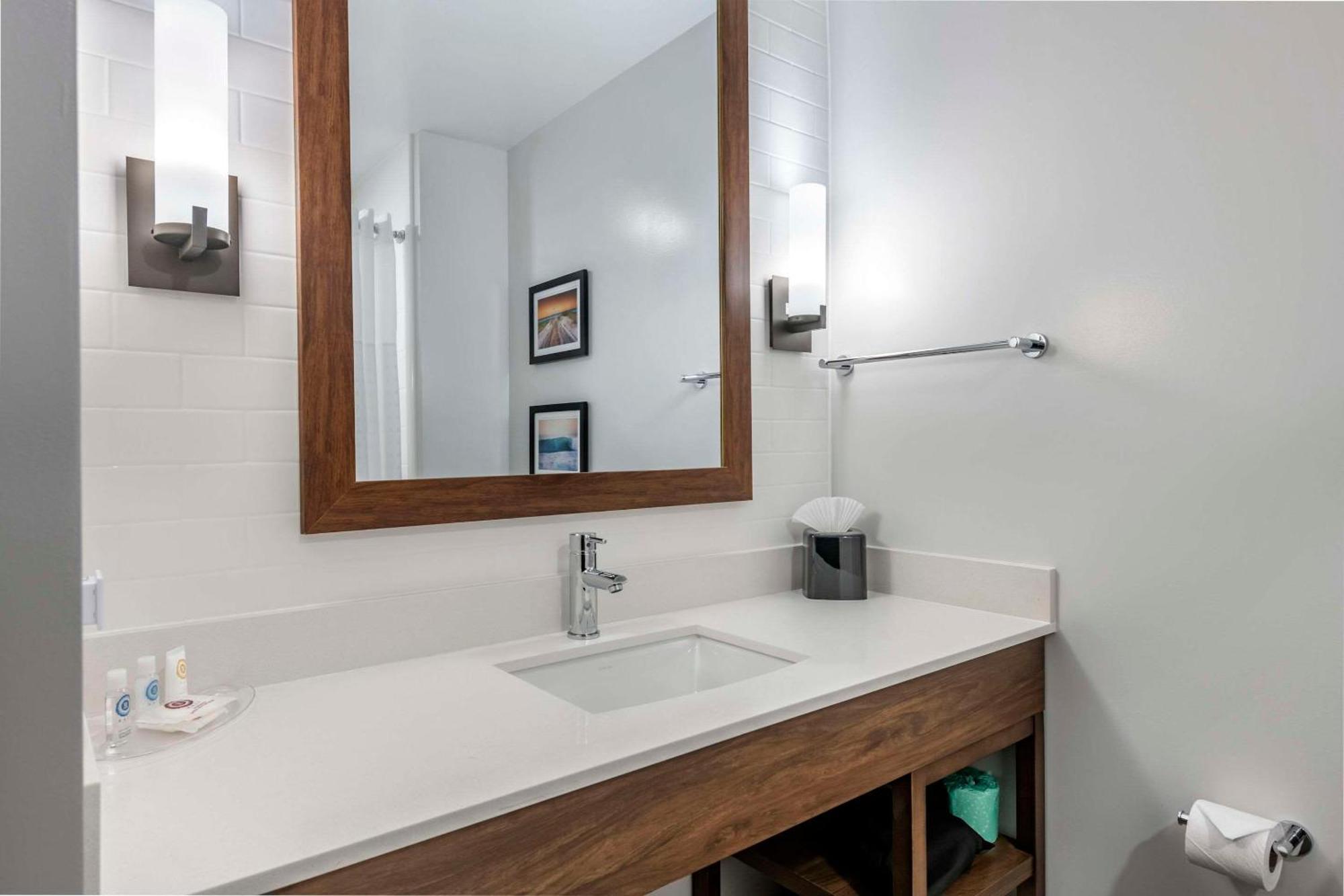Comfort Suites Stuart-Hutchinson Island מראה חיצוני תמונה